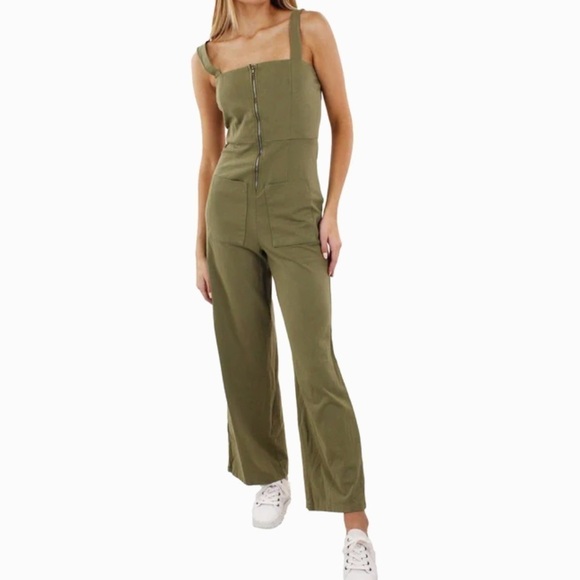 MARONIE Green Wide Leg Jumper Romper Overall Size Medium NEW - Picture 7 of 7